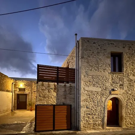 Apartament Hercules Traditional Galipe