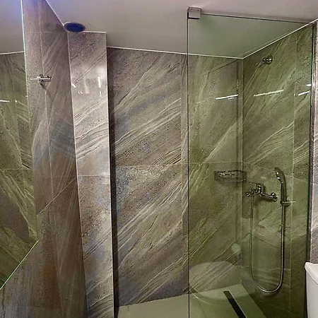 Hercules Traditional Apartament Galipe